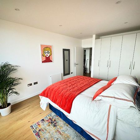 Stunning Beach Front Apartment With Sea Views, Free Parking & Balcony Ramsgate Ngoại thất bức ảnh